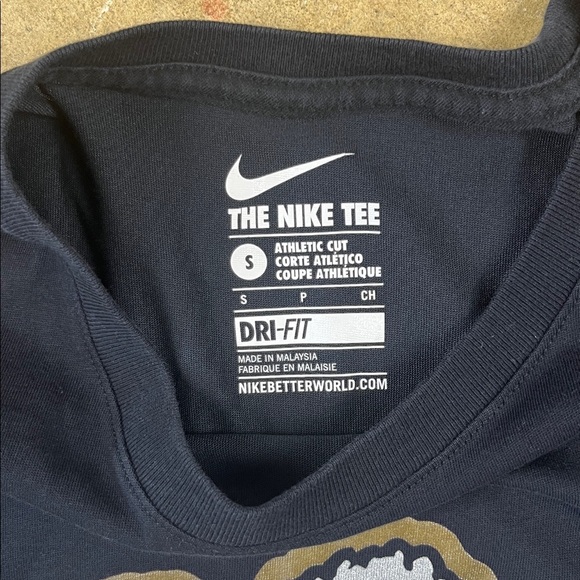 Nike Clemson Tigers Dri-fit tee with silver and gold Clemson logo 
Size: Small - Picture 2 of 9